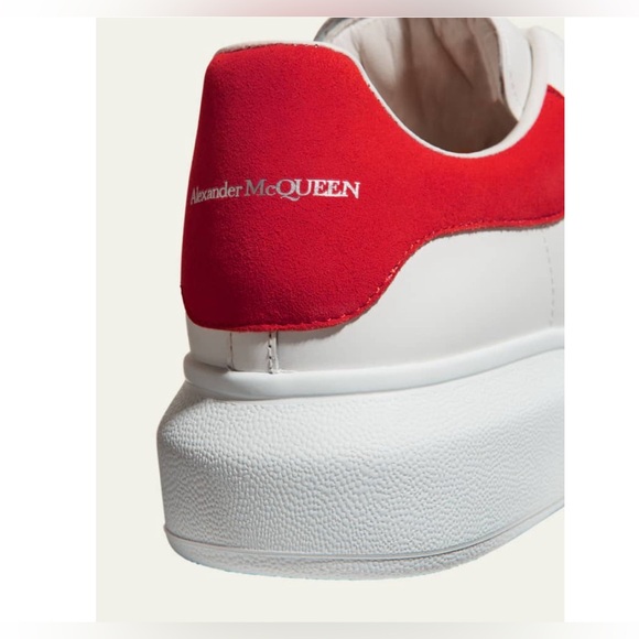 BNIB Unisex Alexander McQueen Oversized Sneaker White and Red size 5.5 - Picture 7 of 7